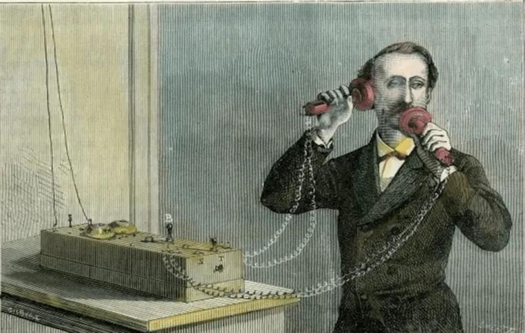 Кто изобрёл телефон?